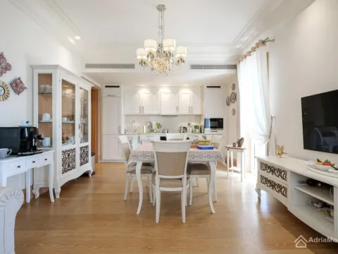 Sale, two bedroom apartment, 116m², Porto Montenegro, Tivat - image 3