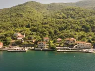 Izdavanje, kuća, 350m², Kostanjica, Kotor - image 15