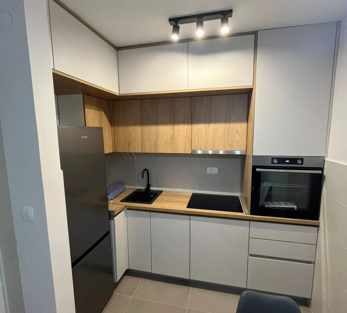 Rent, one bedroom apartment, 45m², Pobrežje, Podgorica