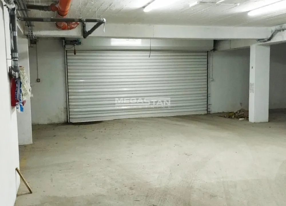 Sale, parking/garage, 16m², Karaburma, Palilula Sve Podlokacije