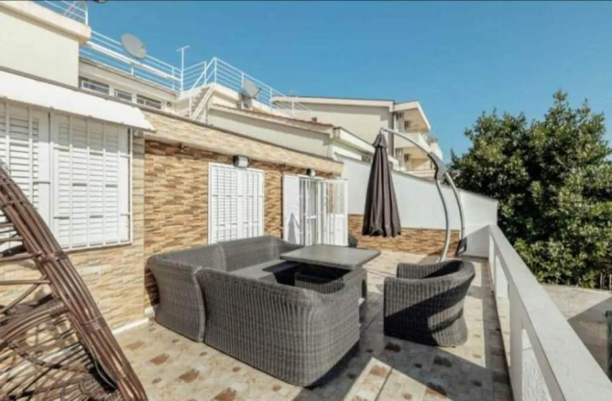 Prodaja, kuća, 180m², Savina, Herceg Novi