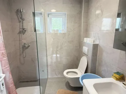 Izdavanje, dvosoban stan, 80m², Bjeliši, Bar - image 5