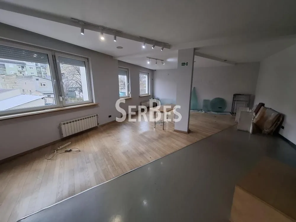 Rent, office space, 254m², Bulevar Oslobodjenja, Novi Sad Sve Podlokacije
