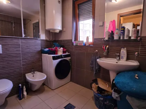 Sale, three bedroom apartment, 120m², Tološi, Podgorica - image 17