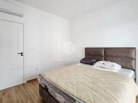 Rent, one bedroom apartment, 52m², Stari Aerodrom, Podgorica - image 6