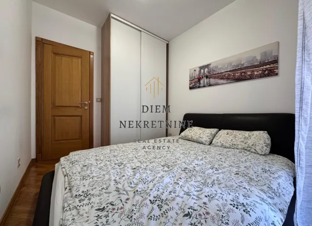 Izdavanje, jednosoban stan, 50m², City Kvart, Podgorica