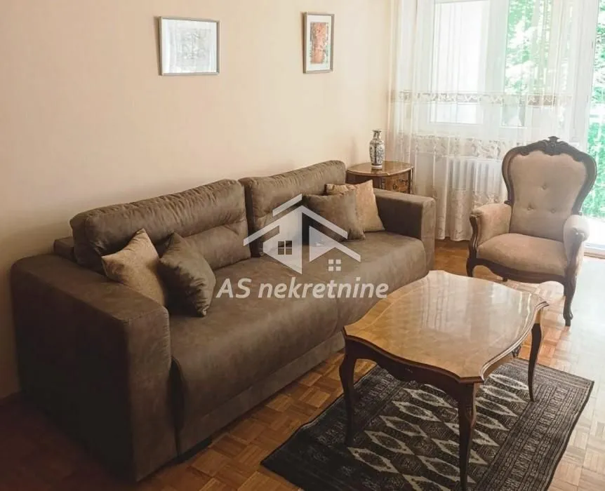 Rent, two bedroom apartment, 48m², Kalenić Pijaca, Vračar Sve Podlokacije