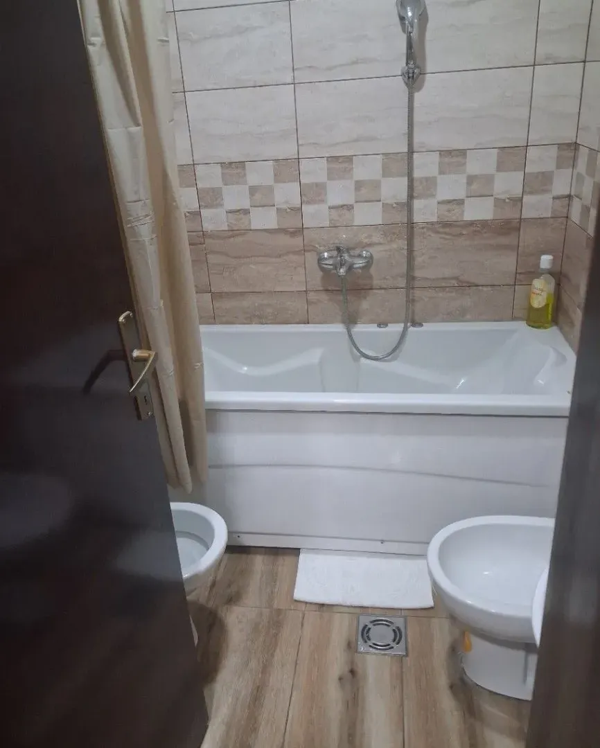 Izdavanje, jednosoban stan, 50m², Centar, Nikšić