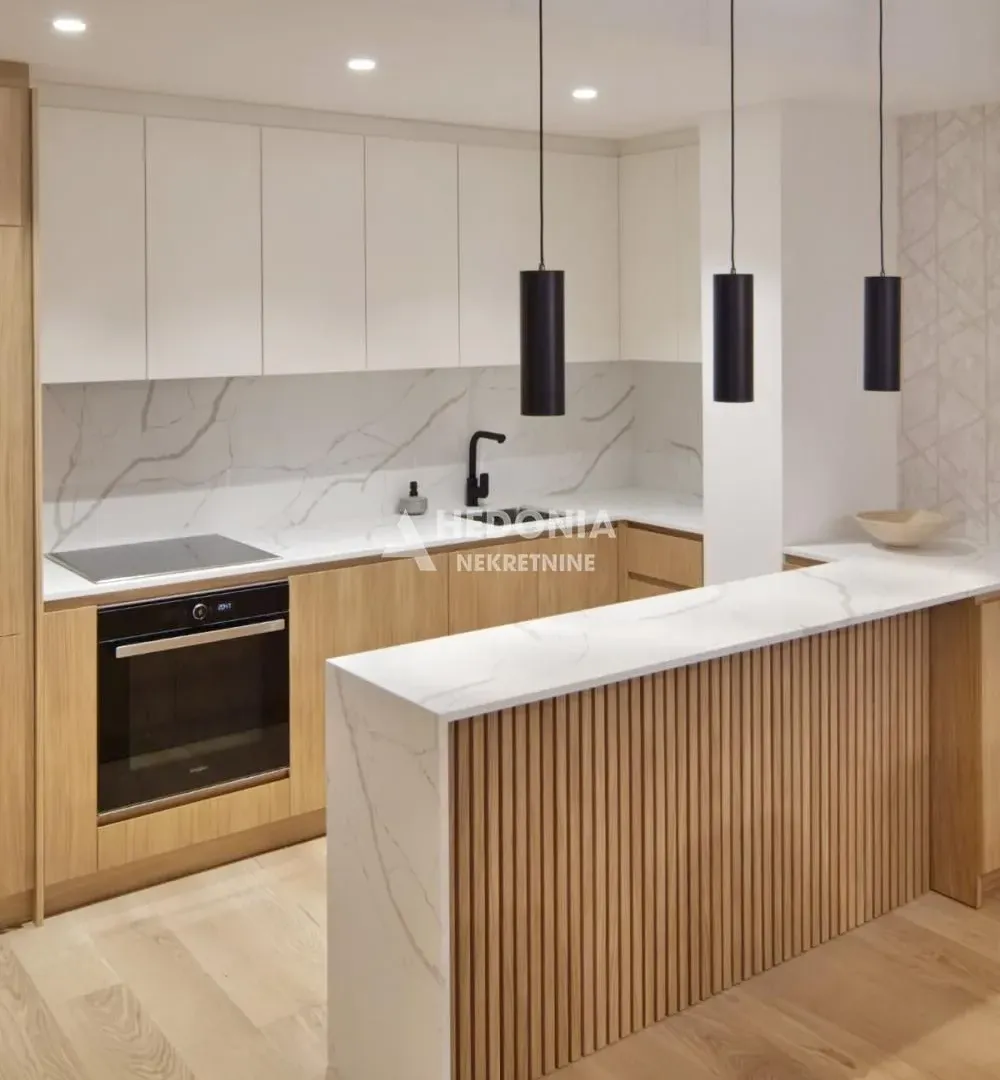 Sale, three bedroom apartment, 99m², Južni Bulevar, Vračar Sve Podlokacije