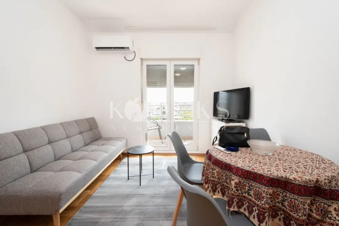 Izdavanje, jednosoban stan, 34m², Stari Aerodrom, Podgorica