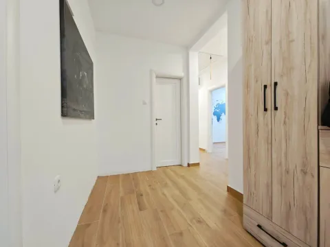 Rent, house, 135m², Murtovina, Podgorica - image 5