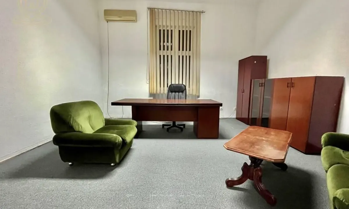 Izdavanje, poslovni prostor, 80m², Tašmajdan, Palilula Sve Podlokacije