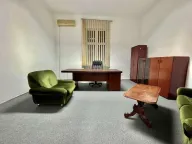 Izdavanje, poslovni prostor, 80m², Tašmajdan, Palilula Sve Podlokacije - image 1