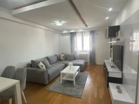 Izdavanje, jednosoban stan, 58m2, Stari Aerodrom, Podgorica Izdavanje, jednosoban stan, 58m2, Stari Aerodrom, Podgorica