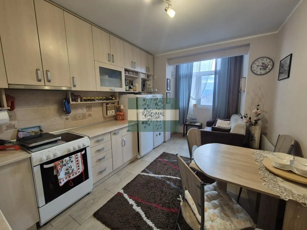 Prodaja, dvosoban stan, 54m², Centar, Ćuprija