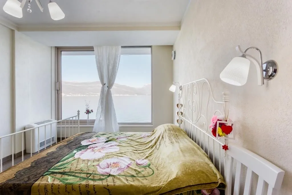 Prodaja, kuća, 240m², Krašići, Tivat