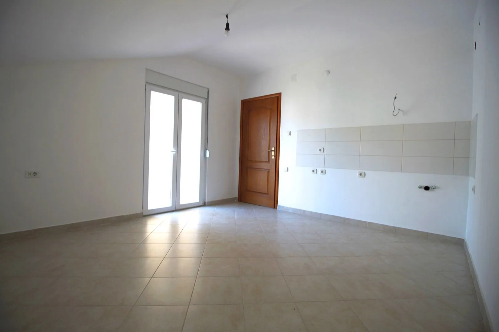 Prodaja, kuća, 188m², Centar, Bar