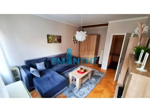 Rent, two bedroom apartment, 55m², Savski Venac, Beograd - image 4