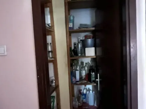 Sale, one bedroom apartment, 77m², Blok 6, Podgorica - image 5