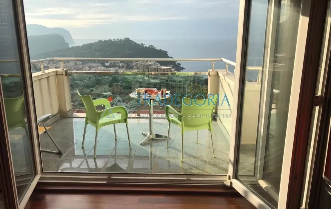 Prodaja, trosoban stan, 142m², Petrovac, Budva