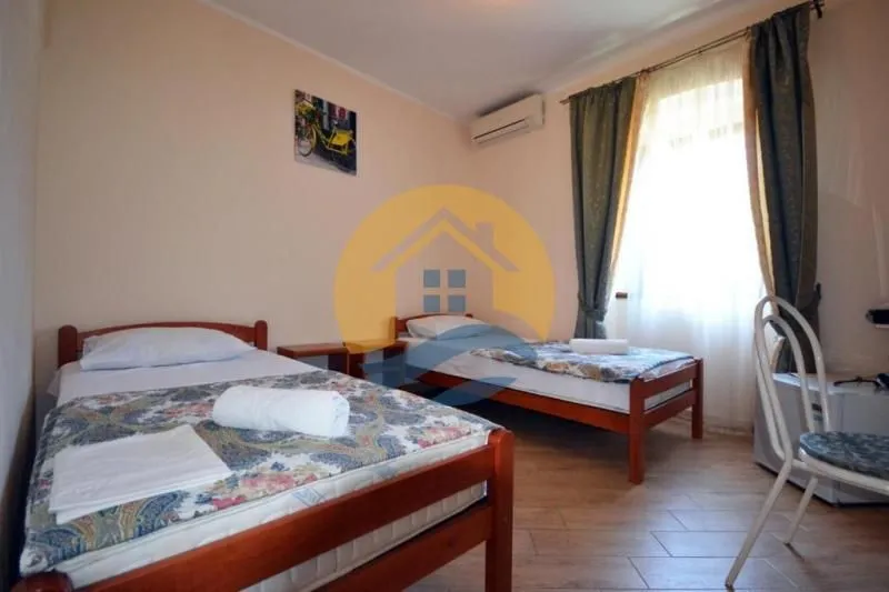 Prodaja, ugostiteljski objekat, 450m², Đenovići, Herceg Novi