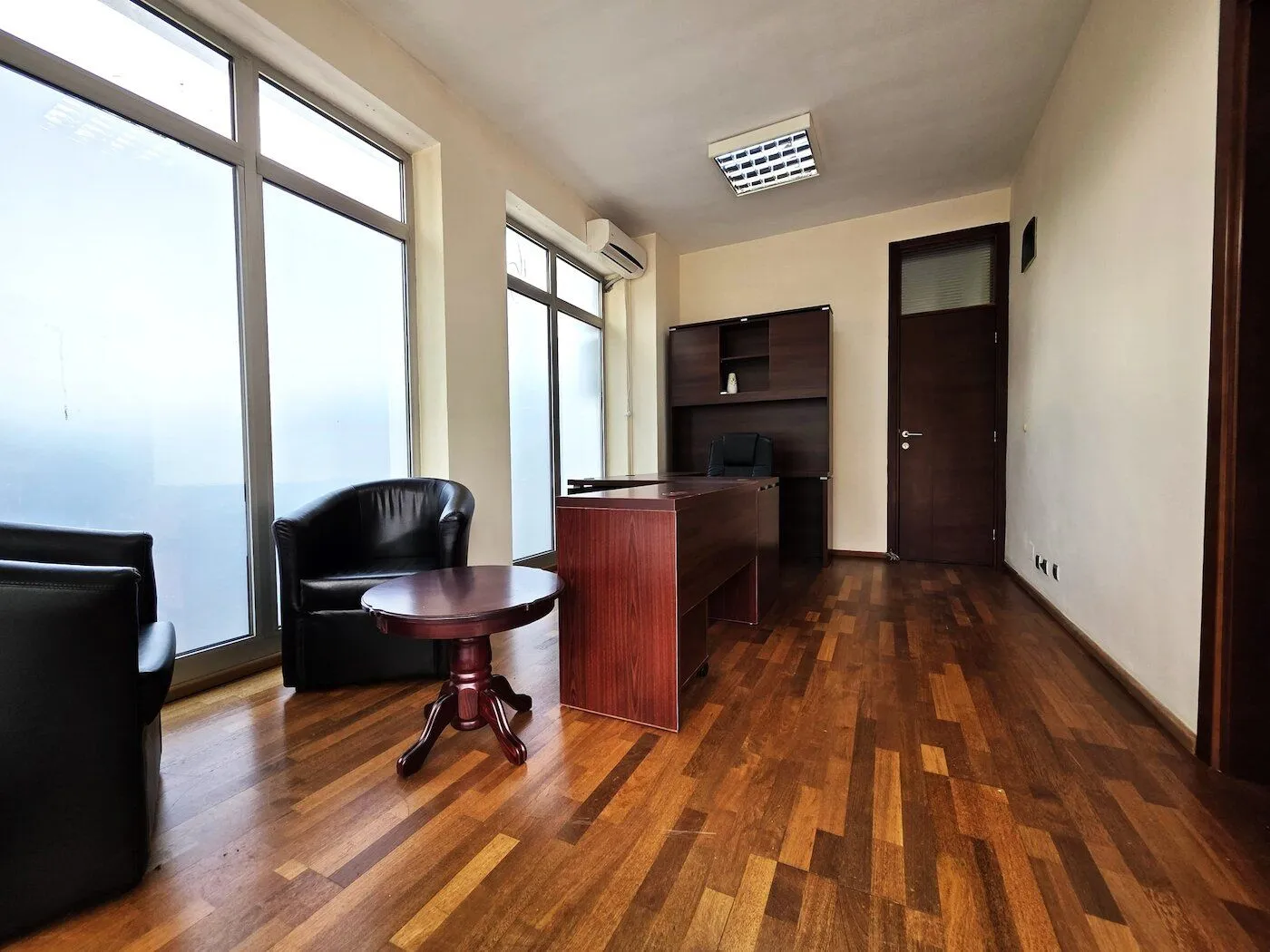 Rent, office space, 65m², Pobrežje, Podgorica