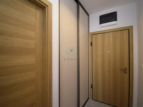 Izdavanje, jednosoban stan, 46m², New City, Podgorica - image 8