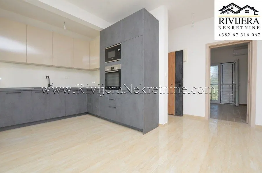 Prodaja, dvosoban stan, 73m², Đenovići, Herceg Novi