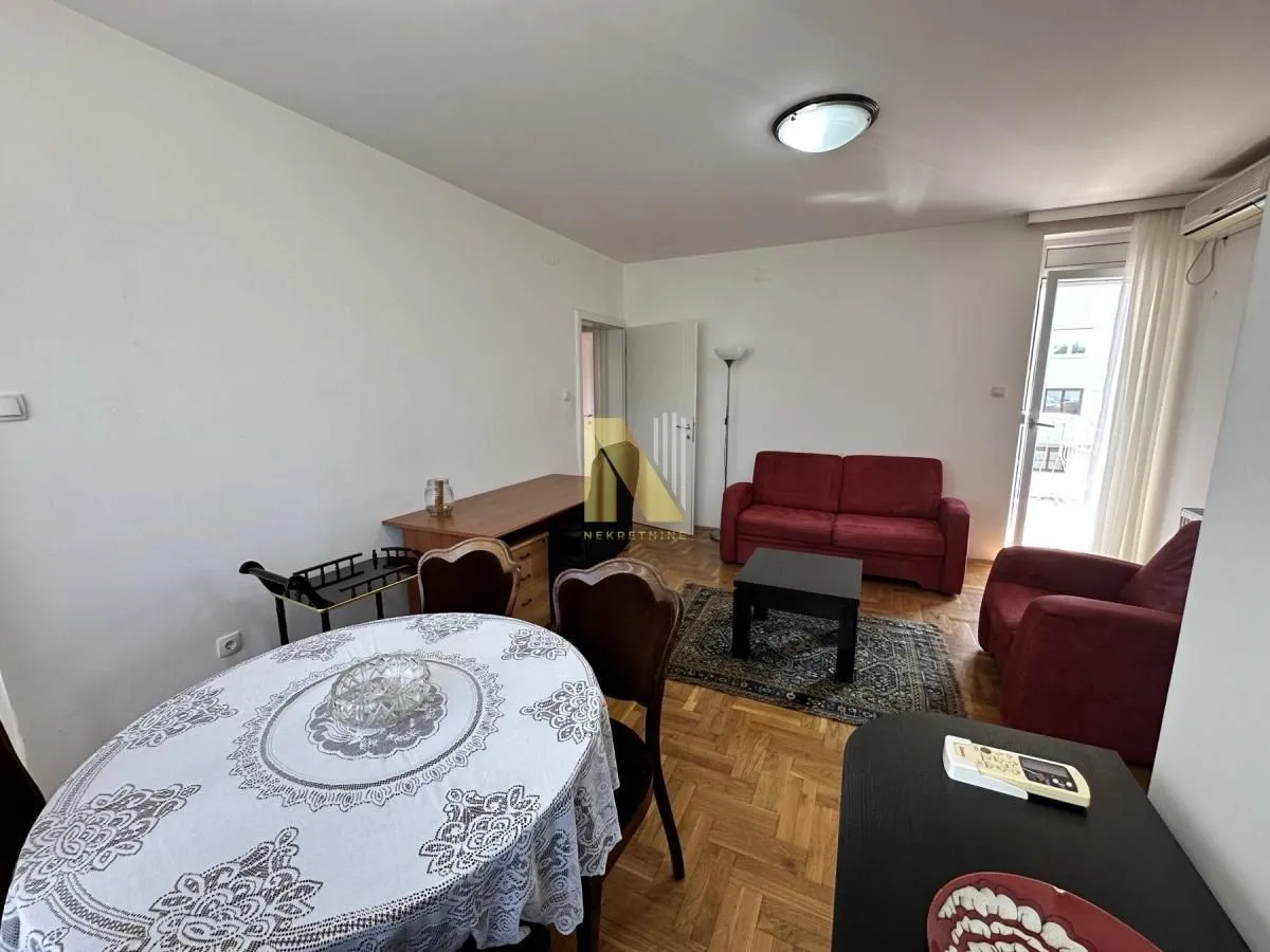 Izdavanje, trosoban stan, 67m², Betanija, Novi Sad Sve Podlokacije