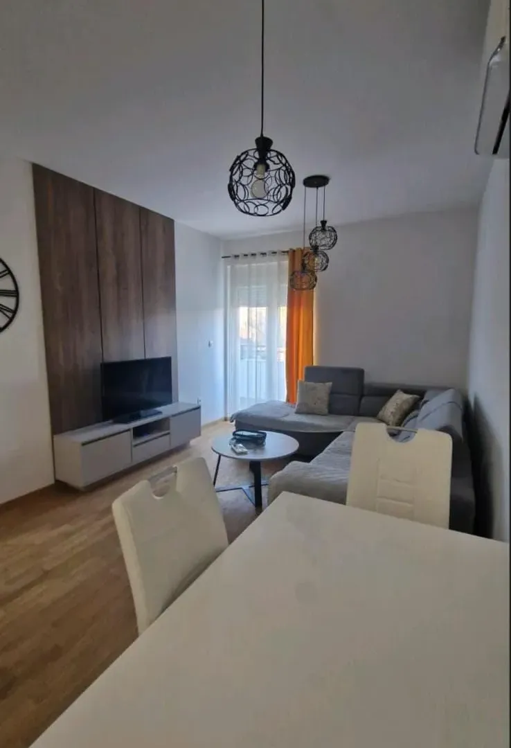 Prodaja, jednosoban stan, 44m², Pobrežje, Podgorica
