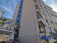 Izdavanje, dvosoban stan, 80m², Rafailovići, Budva - image 17
