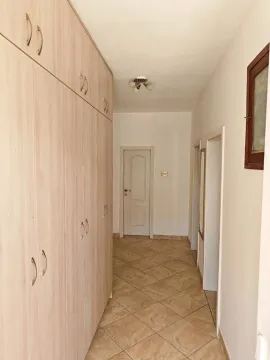 Izdavanje, dvosoban stan, 90m², Stari Aerodrom, Podgorica - image 2