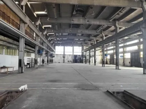 Izdavanje, poslovni prostor, 3700m², Trošarina, Voždovac Sve Podlokacije - image 7