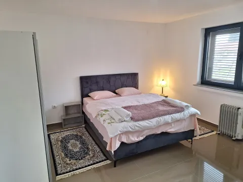 Rent, house, 110m², Stari Aerodrom, Podgorica - image 8