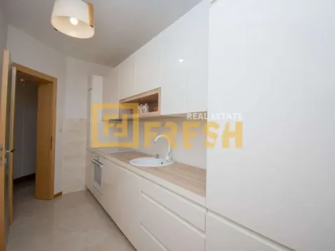 Izdavanje, trosoban stan, 110m², Preko Morače, Podgorica - image 10