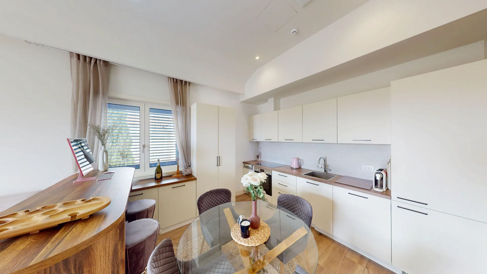 Prodaja, jednosoban stan, 59m², Luštica Bay, Tivat