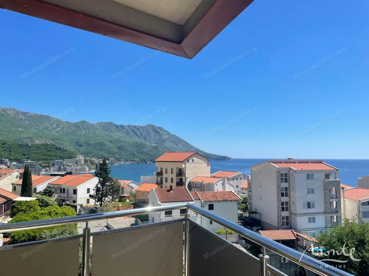 Prodaja, trosoban stan, 98m², Bečići, Budva