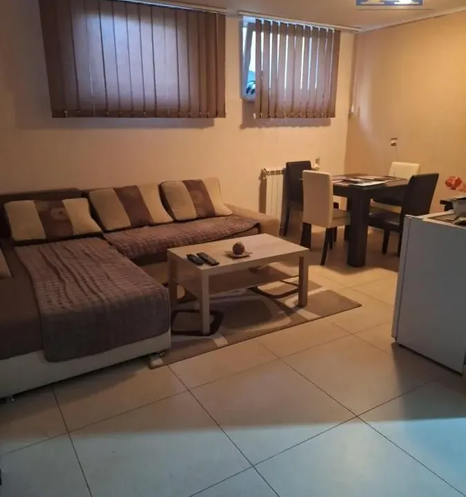 Prodaja, jednosoban stan, 34m², Sajmište, Novi Sad