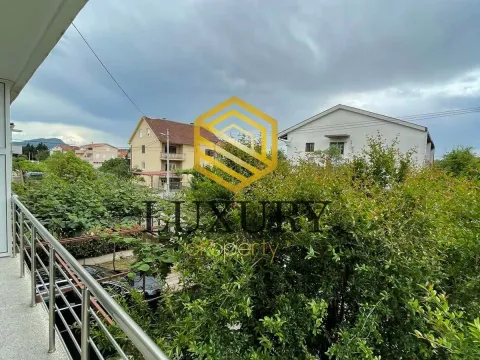 Izdavanje, stan, 120m², Masline, Podgorica - image 9