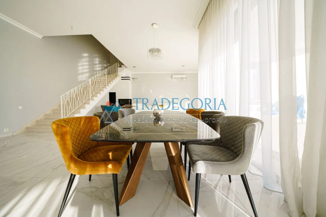 Prodaja, kuća, 285m², Tivat, Crna Gora