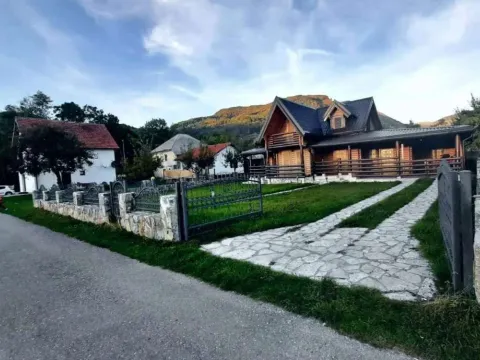 Sale, house, 180m², Kolašin, Crna Gora - image 8