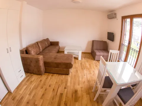 Rent, one bedroom apartment, 25m², Centar, Budva - image 2