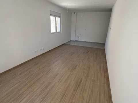 Prodaja, jednosoban stan, 65m², Zaobilaznica, Budva - image 2