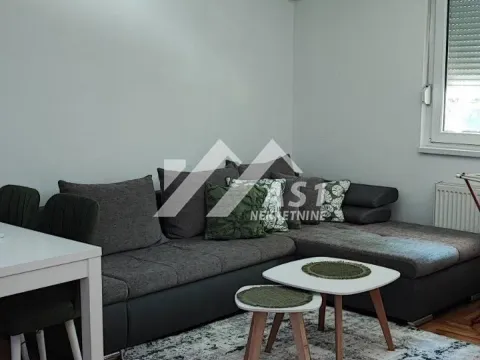 Izdavanje, jednosoban stan, 37m², Salajka, Novi Sad Sve Podlokacije