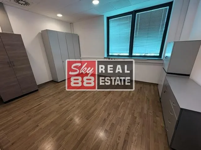 Rent, office space, 330m², Bezanijska Kosa 1, Bežanijska Kosa Sve Podlokacije