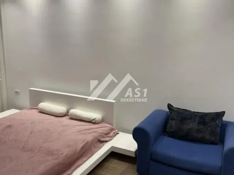 Izdavanje, jednosoban stan, 34m², Novi Sad Sve Podlokacije, Novi Sad - image 1