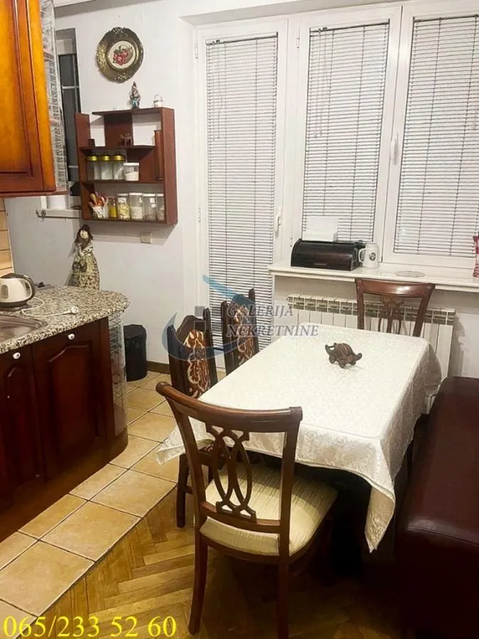 Izdavanje, trosoban stan, 85m², Stari Grad, Beograd