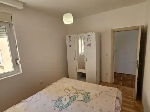 Izdavanje, dvosoban stan, 65m², Ljubović, Podgorica - image 9