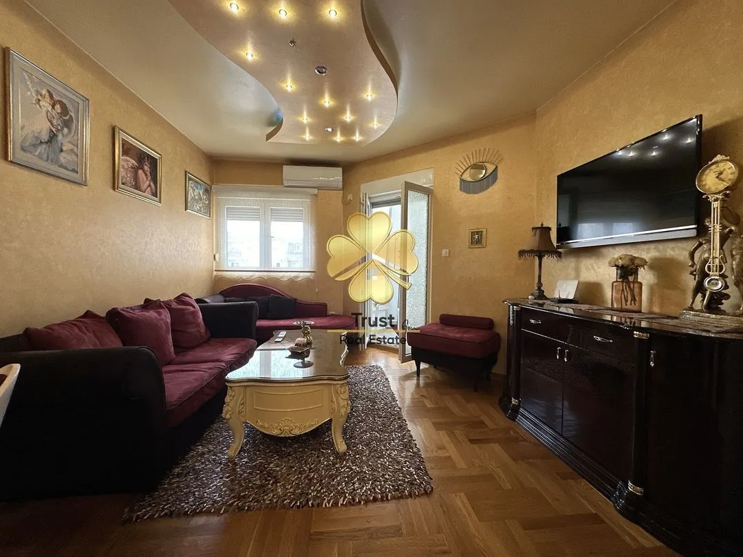 Izdavanje, jednosoban stan, 50m², Pobrežje, Podgorica