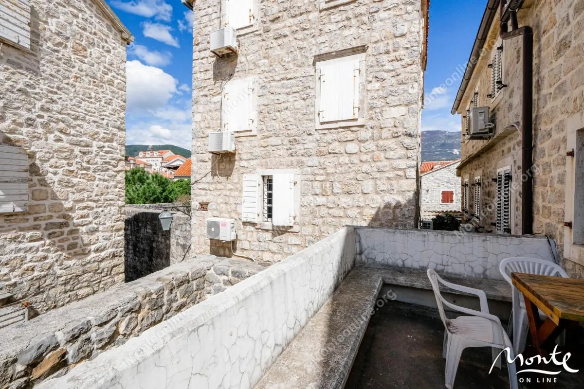 Sale, house, 91m², Stari Grad, Budva